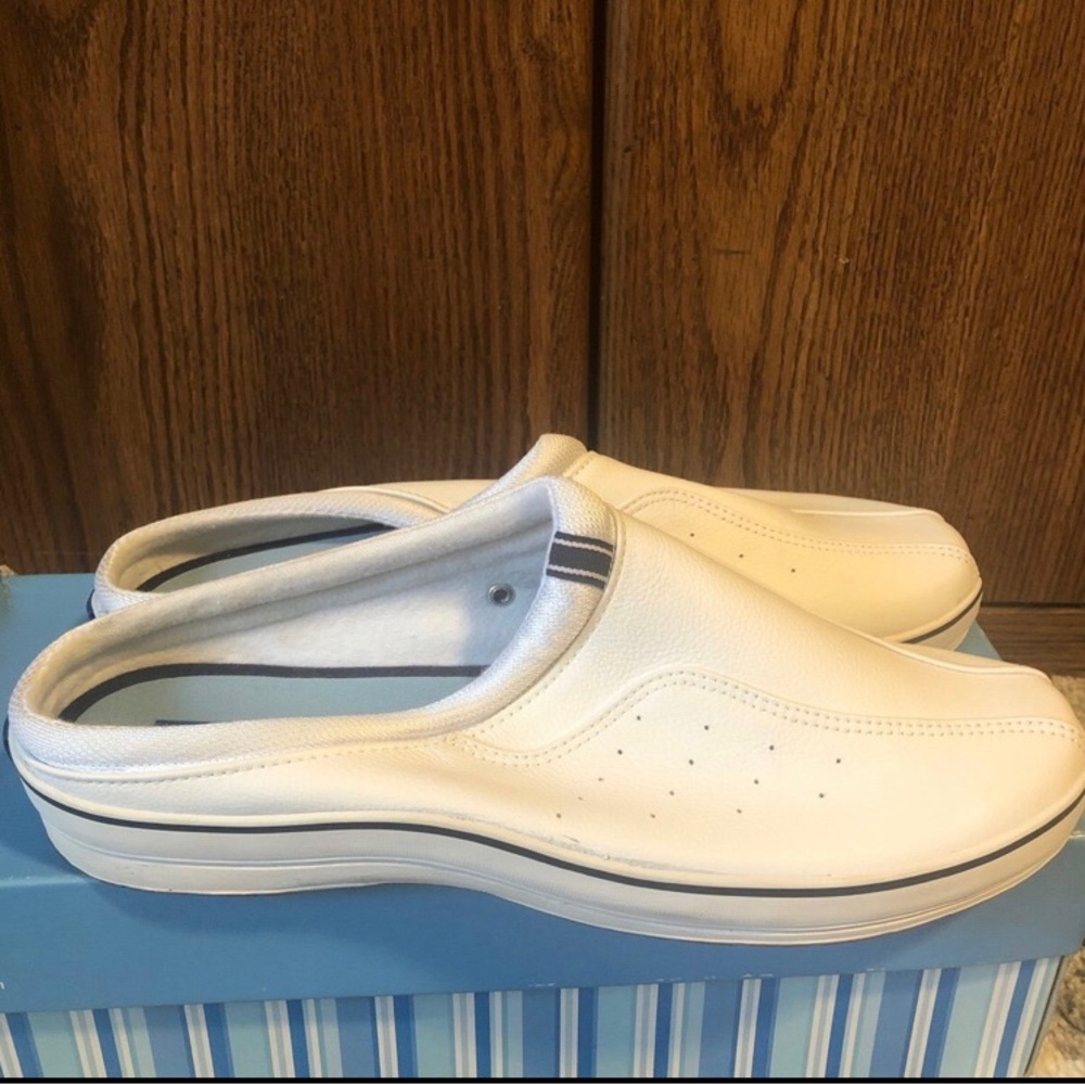 Keds